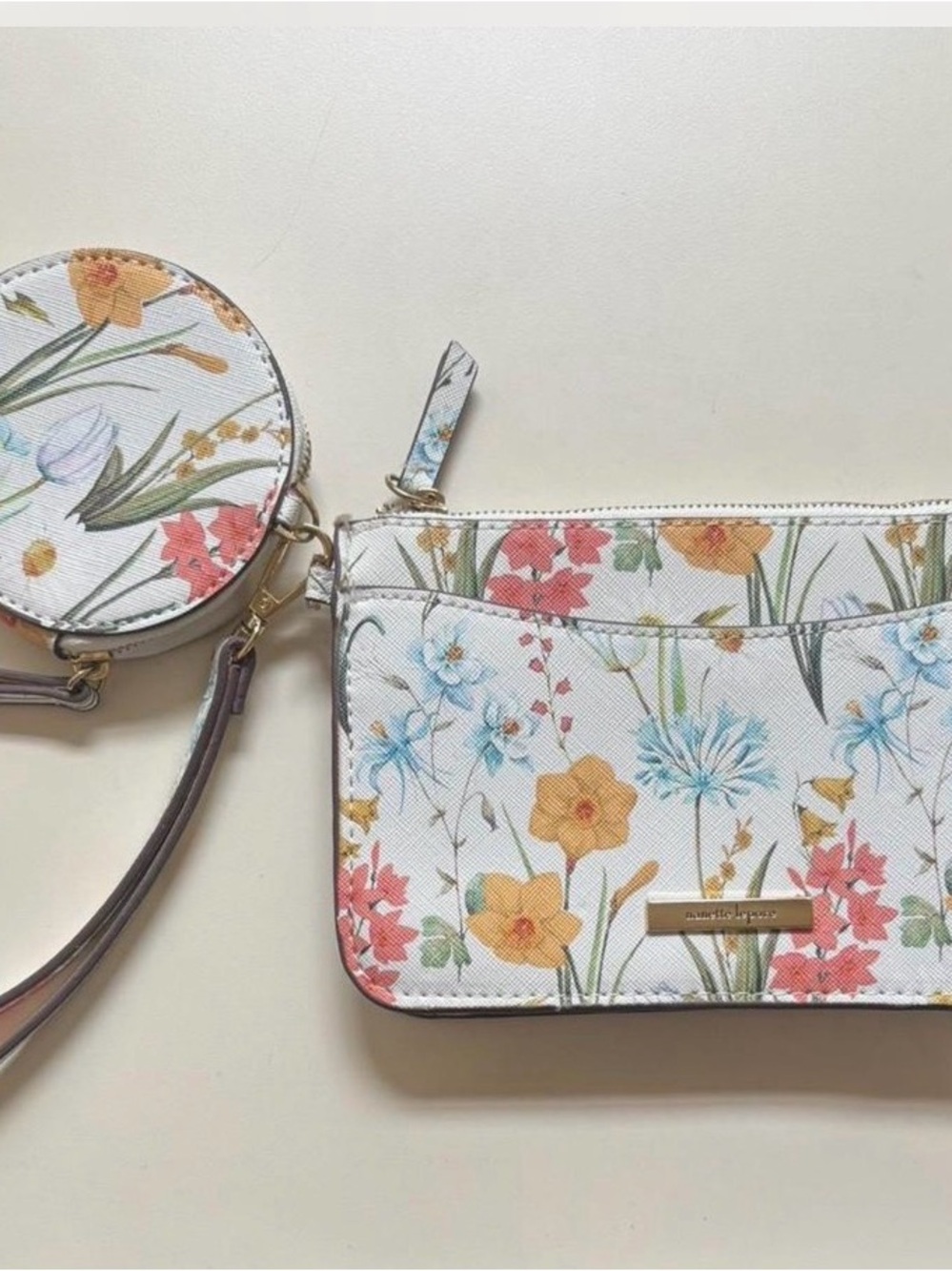 Nanette Lepore White Floral Wristlet and Coin Purse Set